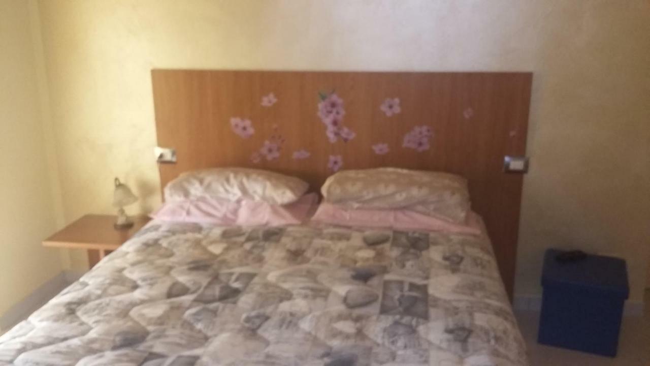 B&B Peschi In Fiore Valeggio sul Mincio Eksteriør bilde